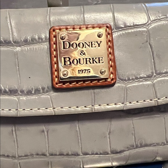 NTW Dooney & Bourke Silver Croc-Embossed Wallet - Picture 10 of 10